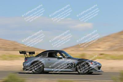 media/Oct-09-2022-Extreme Speed (Sun) [[a34e269be1]]/1-Red/session 2 turn 11/